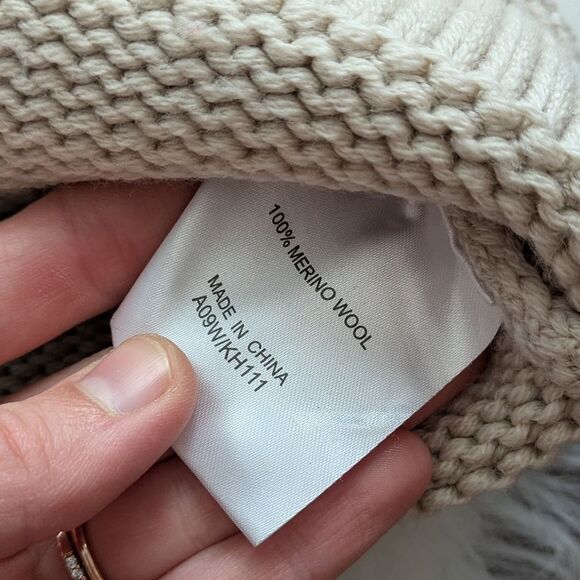 Karen Millen 100% Wool Soft Short Sleeve Full Zip Cardigan Size 2 cream white - Picture 4 of 5
